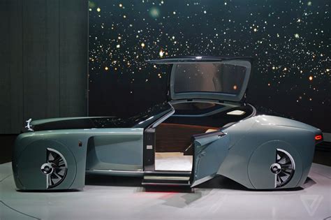 The Futuristic Rolls Royce Vision 100 Is So Outlandishly Gorgeous, It ...