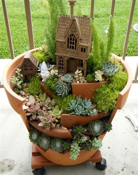 17 Broken Plant Pots That Have Been Transformed Into Wonderful Fairy