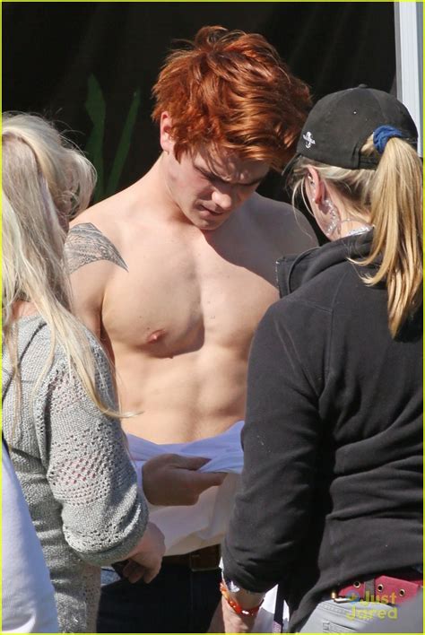 Kj Apa Goes Shirtless On Riverdale Set See The Pics Photo