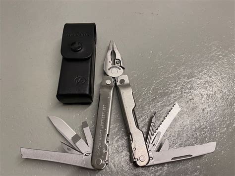 Leatherman super tool 300 (Neu und originalverpackt) in Birmenstorf AG ...
