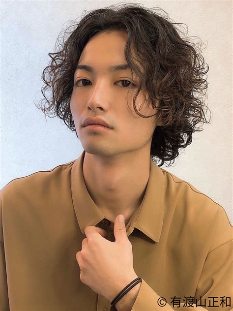 メンズのロングヘアスタイル10選｜清潔感のある髪をキープする方法【hair】