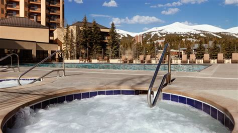 Breckenridge Ski Resort | Marriott's Mountain Valley Lodge