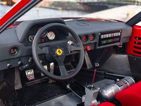 Una delle cinque Ferrari 288 GTO Evoluzione andrà allasta