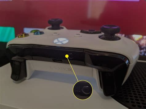 How to Connect and Sync Your Xbox One Controller with an Xbox Series X or S