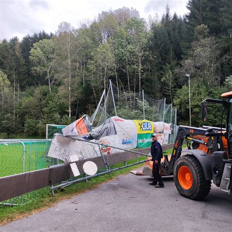 Mehrere Einsätze durch Föhnsturm Freiwillige Feuerwehr Aldrans