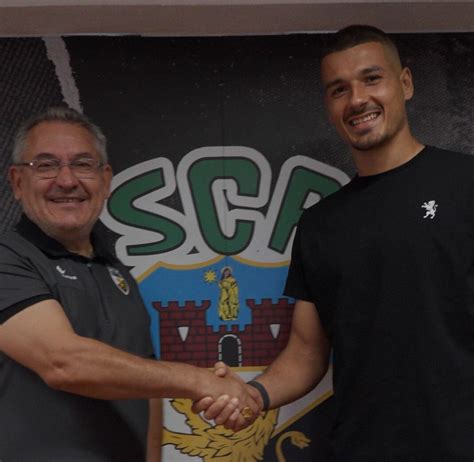 Ricardo Velho Renova At O Farense