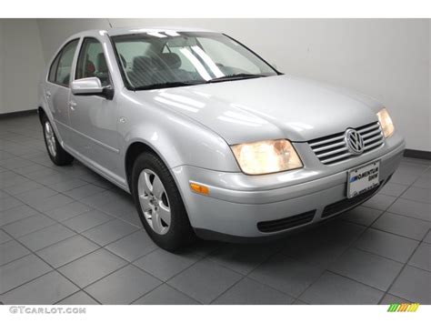 Reflex Silver Metallic Volkswagen Jetta Gls Sedan Photo