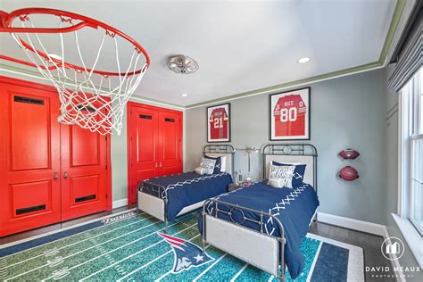 Boys' Sports Themed Bedroom - Kids - DC Metro - by David Meaux Photography