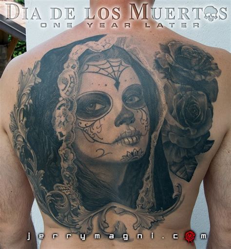 DIA DE LOS MUERTOS : Tatuaggio in bianco e nero su schiena