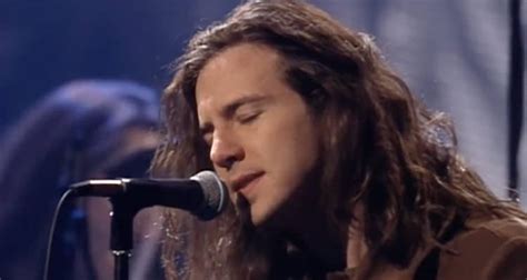 Pearl Jam Comparte En Youtube Su Ic Nico Unplugged Completo