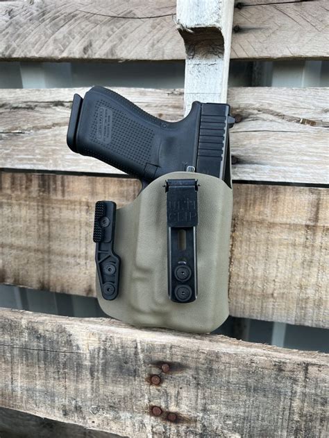 Glock 19 With TLR 7 IWB Kydex Holster Made In U S A