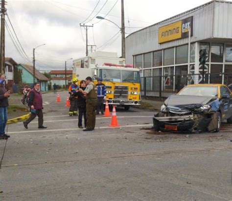 Una mujer lesionada dejó colisión vehicular en Valdivia Mi Valdivia