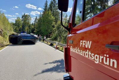 Schwerer Unfall auf S274 bei Zschorlau Fahrzeug überschlägt sich