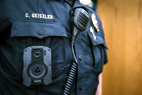 Madison police chief discusses advocacy for body-worn cameras - WPR