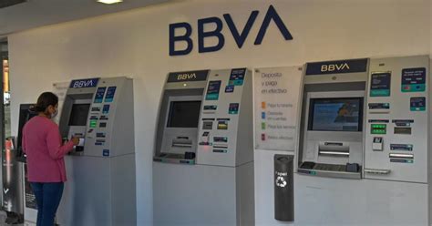 Por Qu Bbva Est Cobrando Una Membres A Por Retiros Con Tarjeta De