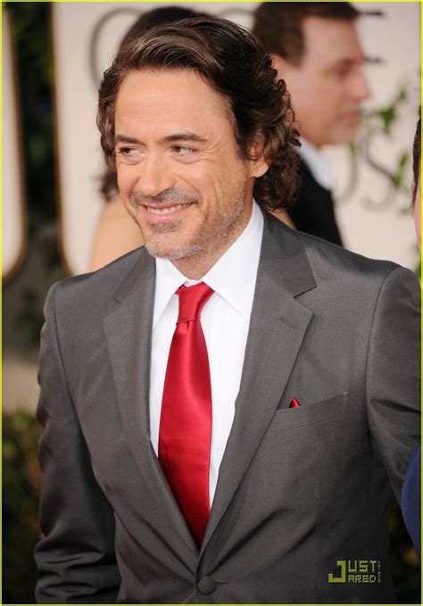 Robert Downey Jr Golden Globes 2011 Red Carpet Photo 2511965 2011