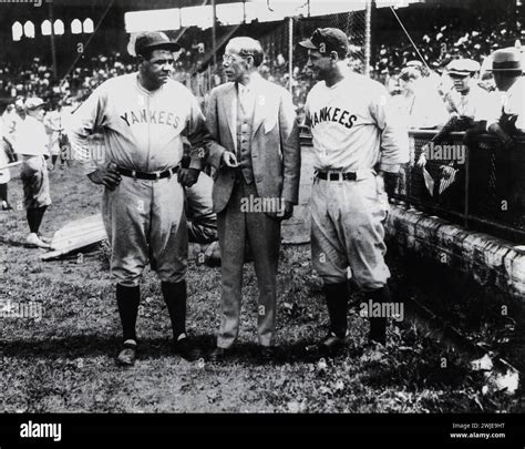 Babe Ruth And Lou Gehrig Hanging Out With Albany Mayor John Boyd Thatcher Stock Photo Alamy