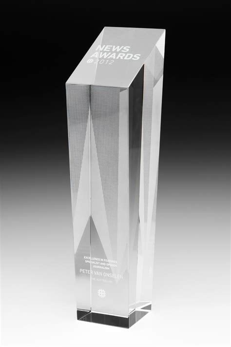 Best Quality Crystal Trophies Online Australia | Design Awards