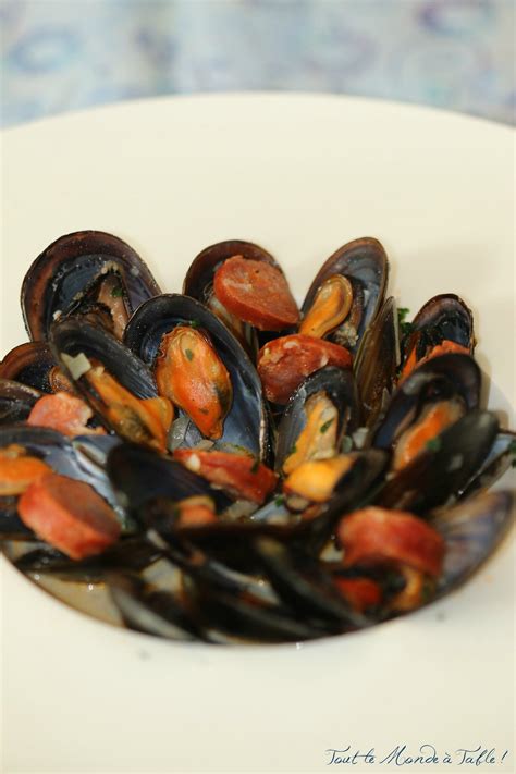 Moules Au Chorizo Tout Le Monde Table