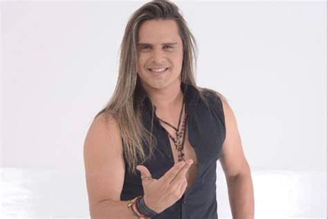 Cidade em Notícias Marlus Viana ex vocalista da Calcinha Preta sofre