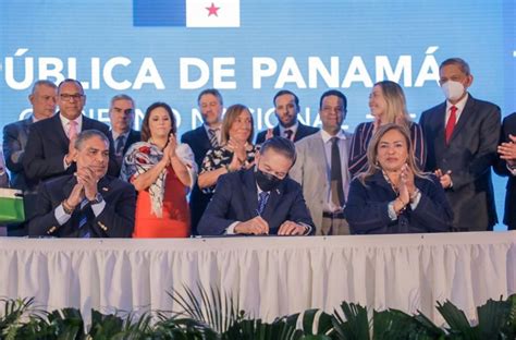 Presidente Cortizo Sanciona Nueva Ley De Medicamentos Decisiones Panamá