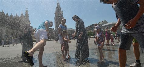 Onda De Calor Na Europa Deixa Pa Ses Em Alerta Metro