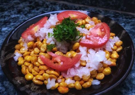 Split Bengal Gram Dal Chaat Recipe by AJAYKARTHI T 🐼🐻 - Cookpad