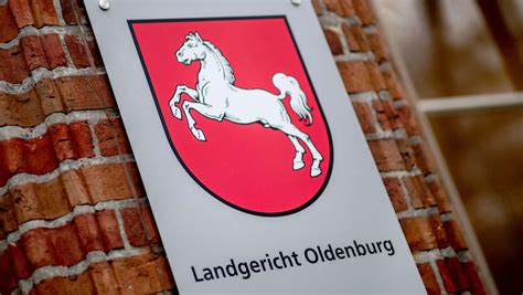 Mord in Brake Mann soll Frau beim Sex erwürgt haben Prozess vor Landgericht Oldenburg