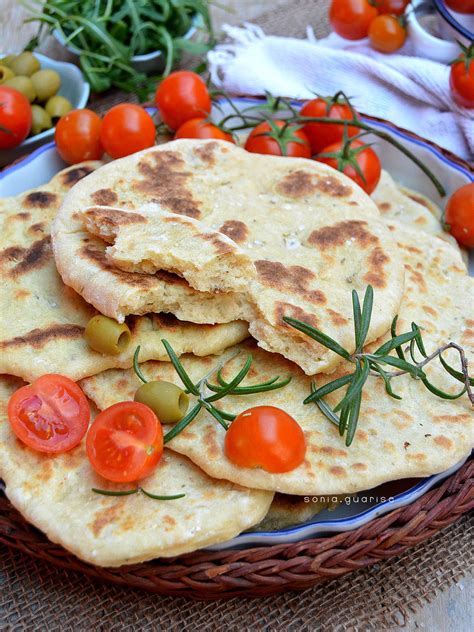 Focaccine Di Farro Allo Yogurt Senza Lievito Cotte In Padella L