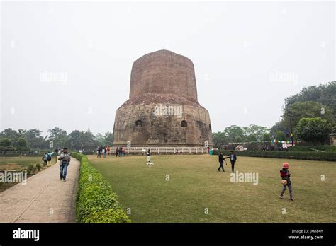 India, Varanasi, Sarnath temple, archaeological site Stock Photo - Alamy