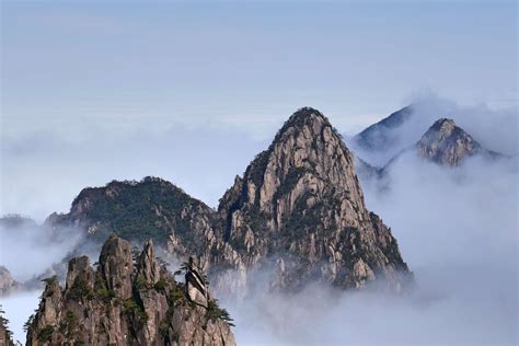 The Ultimate Guide to Hiking Huangshan - Hannah's Happy Adventures