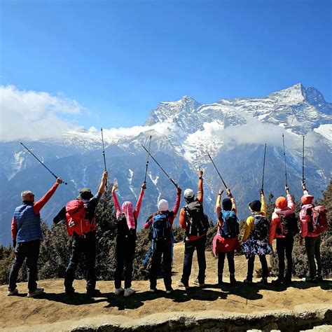 Trek in Himalayas with local Aegncy, best Treekking package for 2024 ...