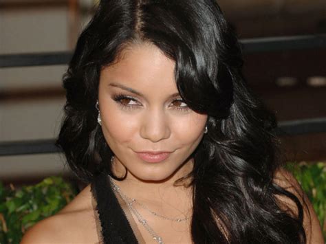 Vanessa Hudgens Nude Photo Leak Police Investigate