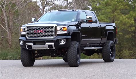 Go Over Anything Lifted 2015 Gmc Denali 2500hd Is All Business Chevytv