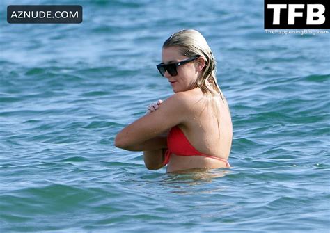 Alessia Russo Sexy Seen Flaunting Her Hot Bikini Body At The Beach In Italy Aznude