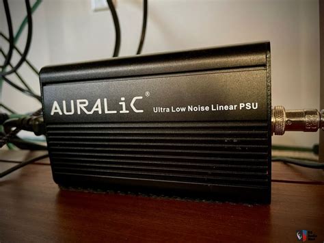 Auralic Aries Bridge Streamer W Auralic Ultra Low Noise Linear Psu