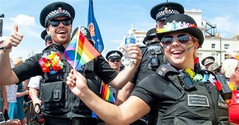 Police Banned From Nyc Pride Parade Outcasting Police 1360 Khnc