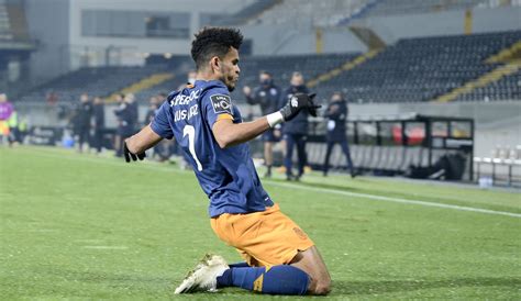 Gol Y Asistencia Del Guajiro Luis Díaz En Victoria Del Porto De