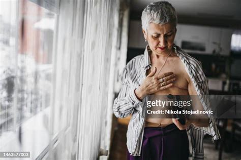 38 Mastectomy Scar Stock Photos, High-Res Pictures, and Images - Getty ...