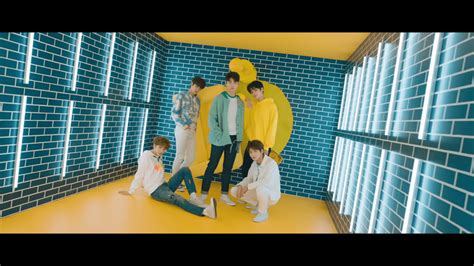 Watch Big Hit S New Boy Group Txt Makes Debut With Colorful Crown Mv