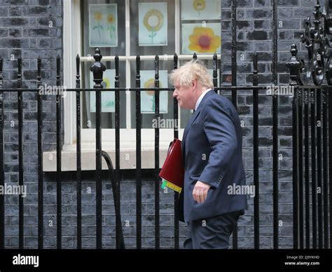 London Uk 25th May 2022 Prime Minister Boris Johnson Leaves No 10