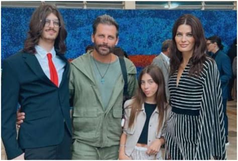 Isabeli Fontana E Henri Castelli - Henri Castelli parabeniza ex-mulher Isabeli Fontana: 'Família'