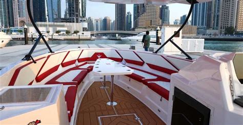 Dubai Privates Luxus Schnellboot Mit Sightseeing Tour GetYourGuide