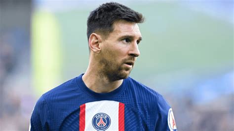 Lionel Messi Rompió El Silencio Tras El Escándalo En Psg Y Su Llegada A Barcelona Strikers Cracks