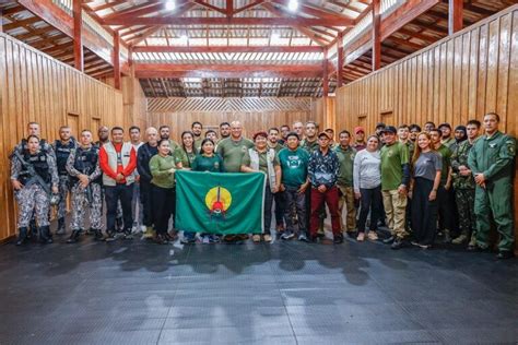 Agente De Proteção Etnoambiental - Base de Proteção Etnoambiental é inaugurada na TI Yanomami
