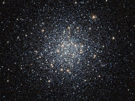 5 Fakta Messier 55 Gugus Bola Muncul Pada 17 Juli 2024