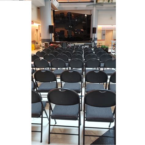 folding chair rental 7