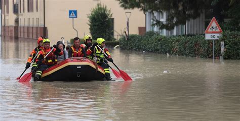 Il Giorno Dopo L Alluvione In Emilia Romagna Il Post