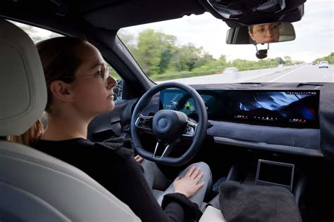 Autobahn Assistent Bmw Er G Darf Als Erster Bis Km H