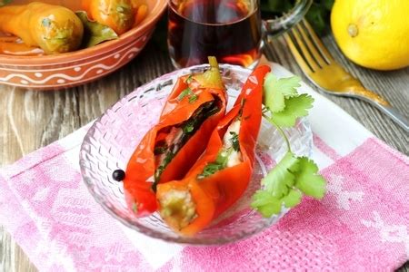 Острые маринованные перчики с селедкой - пошаговый рецепт с фото (1756 ...